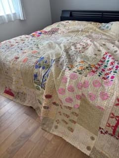 ラリーキルト インド刺繍 カンタ 花柄 パッチワーク マルチカバー