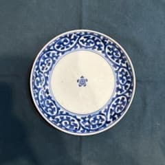 古伊万里　染付　蛸唐草　中皿　6.5寸　江戸中期 古伊万里 染付 蛸唐草 中皿 6.5寸 江戸中期 - メルカリ