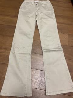 Levi's リーバイス　ベージュ カジュアルパンツ 27インチのサムネイル