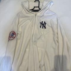 New York Yankees ホワイトパーカーのサムネイル