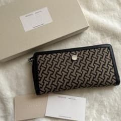 IACUCCI モノグランマ　ロングウォレットのサムネイル