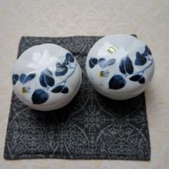 蓋物 2客 椿文様 染付 和食器のサムネイル