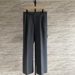 H beauty&youth ワイドスラックス グレー H BEAUTY&YOUTH】グレー ストライプ 2プリーツワイドスラックス - メルカリ