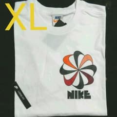 NIKE CLASSICS  風車ロゴ Tシャツ XLのサムネイル