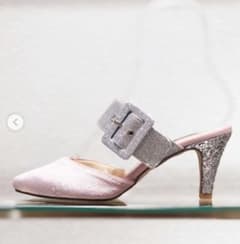 En punto エンプント グリッター ミュール パンプス