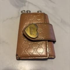 Gucci キーケース ハートモチーフ GG柄 - メルカリ