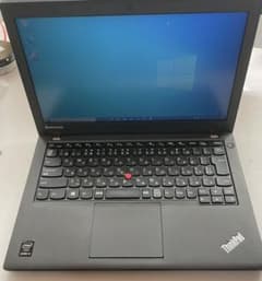 大人気　ThinkPad   爆速ssd120gb！！　安心のLenovo製のサムネイル
