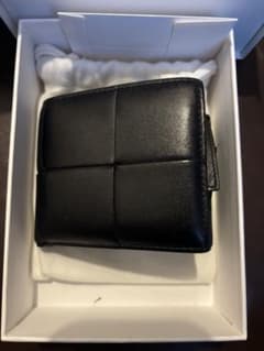 BOTTEGA VENETA ブラック二つ折り財布のサムネイル