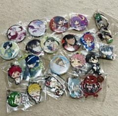 アニメキャラクター 缶バッジ ストラップ まとめ売り - メルカリ