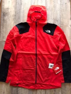 新品未使用‼︎ NORTH FACE ノースフェイス　ジャケット　レッドのサムネイル