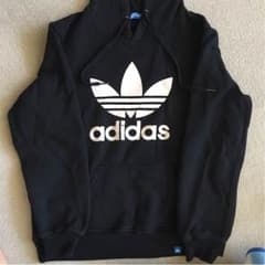 【adidas】パーカーのサムネイル