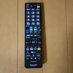 SHARP AQUOSのテレビのリモコンのサムネイル