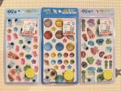 暗闇で光る！ぷくぷくシールのサムネイル