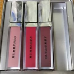バーバリー リキッド リップベルベット  Ｎo.53   値下げしました。のサムネイル