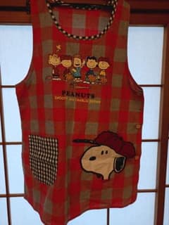 最終値下げ！スヌーピー 保育士エプロンのサムネイル