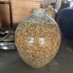 陶器の花瓶 茶色と灰色のグラデーション - メルカリ