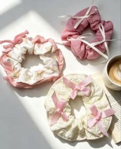 韓国風 シュシュ 3点セット サテン リボン 大人可愛い ヘアアクセサリーのサムネイル