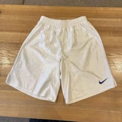 NIKE サッカーパンツ　白のサムネイル