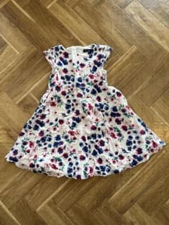 BeBe 花柄 ノースリーブワンピース 120cmのサムネイル