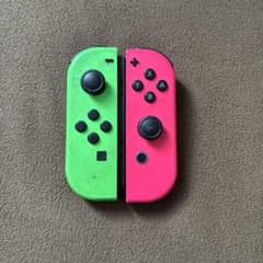 Nintendo Switch ジョイコン 緑とピンクのサムネイル