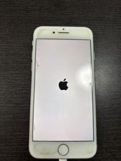 Apple iPhone 8 シルバー 本体のサムネイル