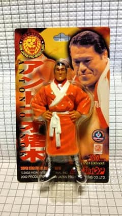 新日本プロレス アントニオ猪木 フィギュア 30周年記念　3体 未開封】アントニオ猪木 新日本プロレス 30TH ANNIVERSARY - メルカリ