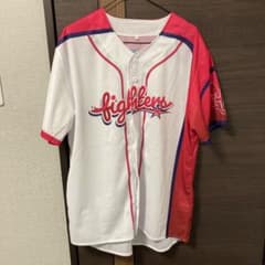 日本ハムファイターズ　新品ユニフォームのサムネイル