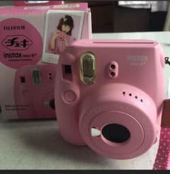 チェキ instaxnini8+ strawberry 値下げのサムネイル