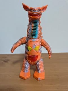 当時もの美品！】ブルマァク ソフビ ギャンゴ 初代ウルトラマン - メルカリ