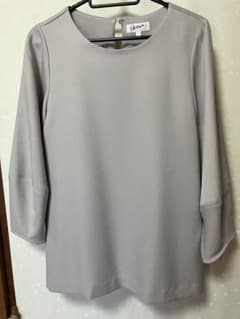 最終!!   ＊美品＊Dessin   キレイめトップス 1のサムネイル