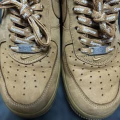 Supreme Air Force 1 NIKE 茶色スニーカー26cm26.5のサムネイル