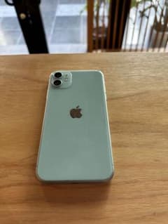 iPhone 11 128gbのサムネイル