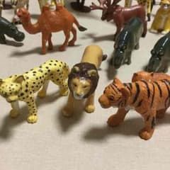 動物 小型模型? フィギュアのサムネイル