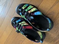 KEEN  メンズサンダルのサムネイル
