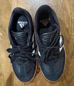 adidas ブラック スニーカー　23cmのサムネイル