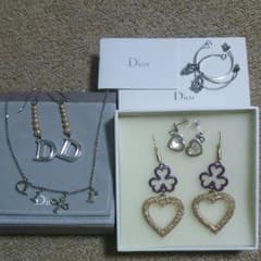 Dior ピアス ネックレス まとめ売りのサムネイル