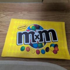 M&M's フラットポーチ イエローのサムネイル