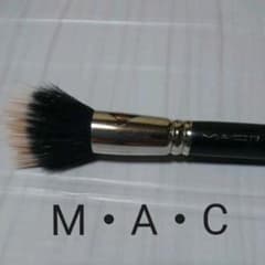 M・A・C メイクブラシのサムネイル