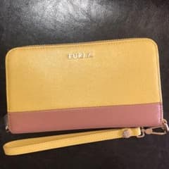 ミルクティー様専用　FURLA フルラ 長財布のサムネイル