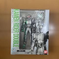SHFiguarts 仮面ライダーダブル サイクロンジョーカーエクストリームのサムネイル