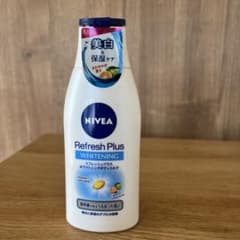 ニベアリフレッシュプラス　ホワイトニングモイスチャーミルク新品のサムネイル