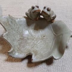 カエルの皿のサムネイル