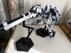 RGハイニューガンダム　ガンプラ　ハイパーメガバズーカ付きのサムネイル