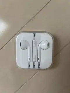 Apple iPhone 純正イヤホン ホワイト ケース付き