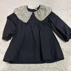 フラワー襟付き黒長袖ワンピース 130