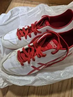 asics スパイク ホワイト レッド 26cm - メルカリ