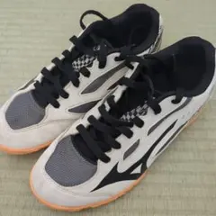 Mizuno 卓球シューズ ホワイト/ブラック/グレー　24.5cm