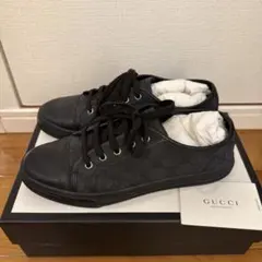 【極美品】GUCCI ブラック スニーカー　GG キャンバススニーカー