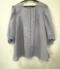 ジャスグリッティー ノベルティ ボリューム袖ブラウス