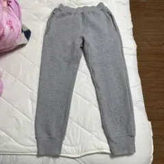 ⭐︎UNIQLOグレー スウェットパンツ 150センチ
